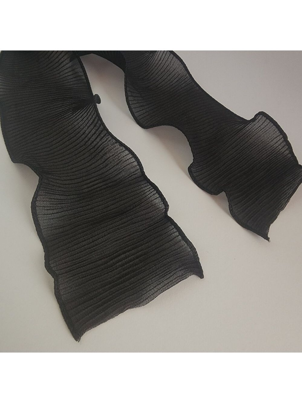 NWT Free People Black Rizzo Crinkled Bow - Picture 9 of 12